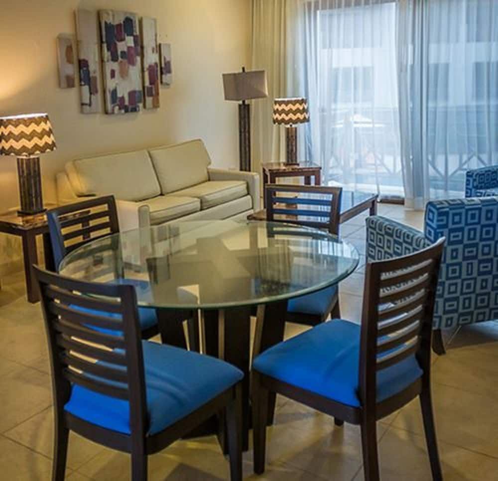 Palo Santo Galapagos Hotel Premium Studio Suite, Pool View 5