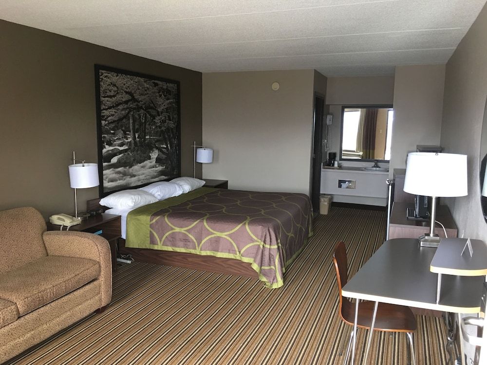 Room, 1 King Bed, Accessible, Non Smoking (Tub with Grab Bars)