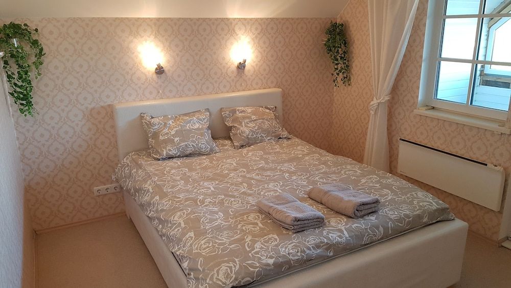 Luxury House, 4 Bedrooms, Garden View