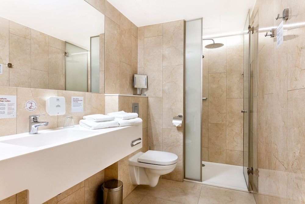 Metropol Spa Hotel Deluxe Double Room 5