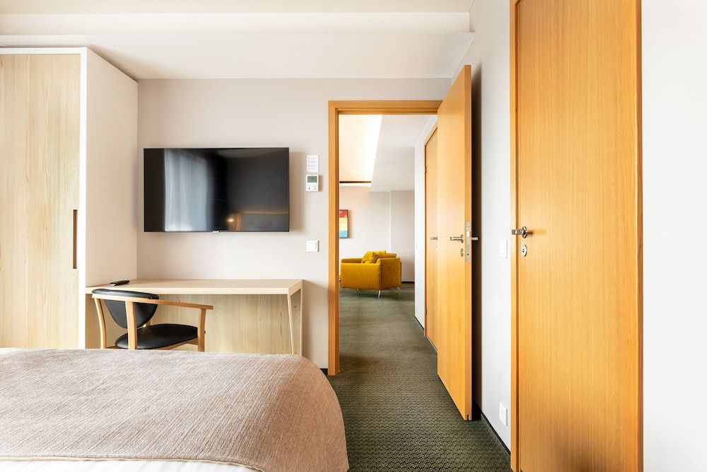 Metropol Spa Hotel Suite, Balcony 8