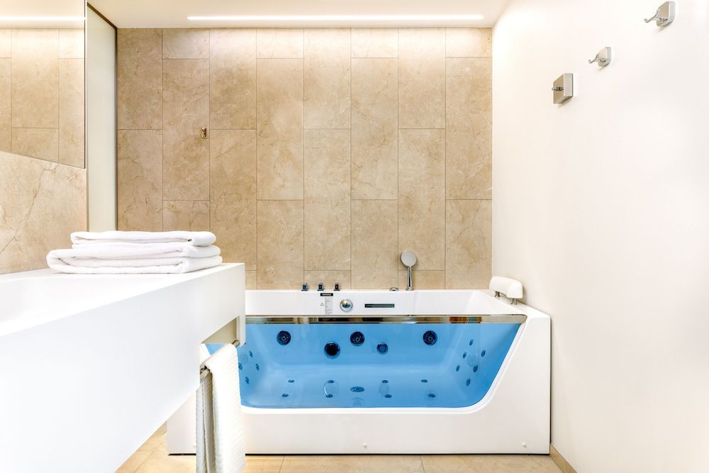 Metropol Spa Hotel Suite, Balcony 6