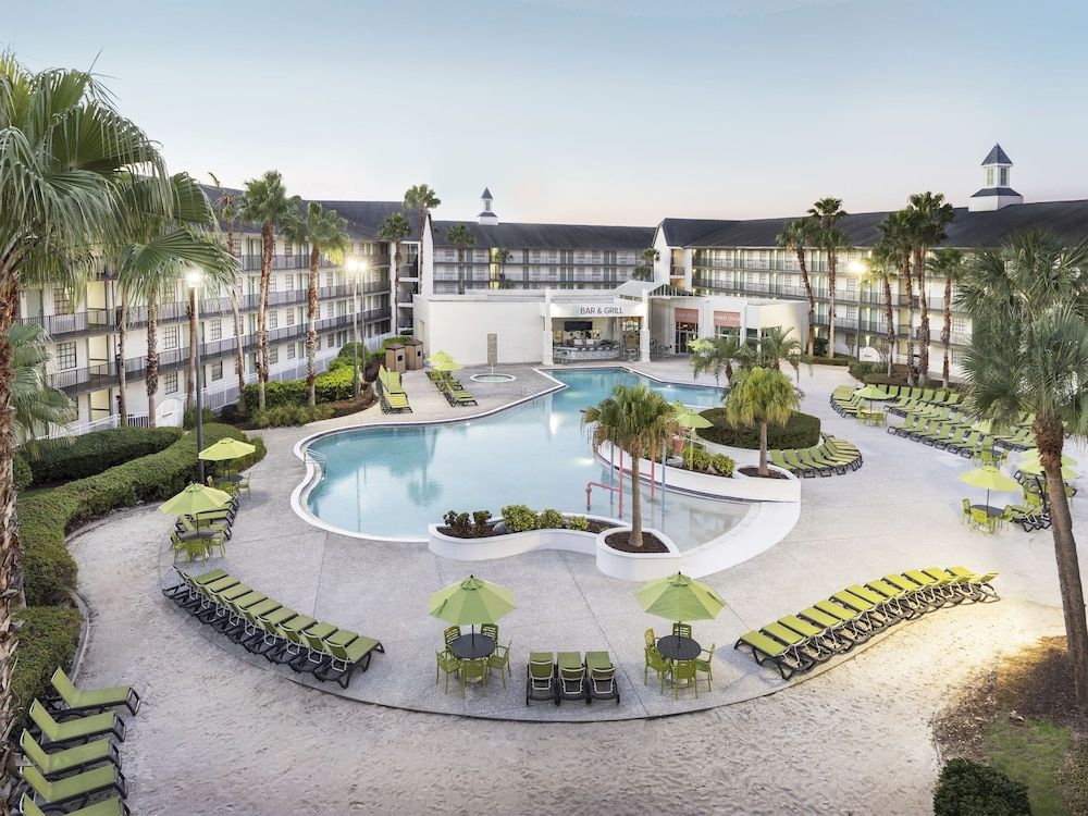 undefined Avanti International Resort 5