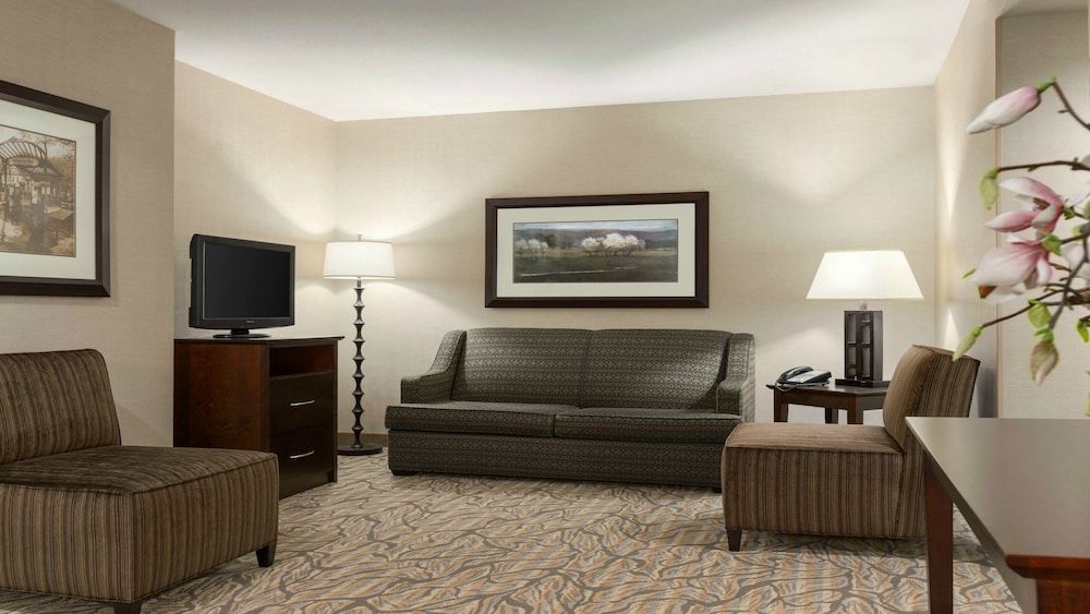 Suite, Multiple Beds