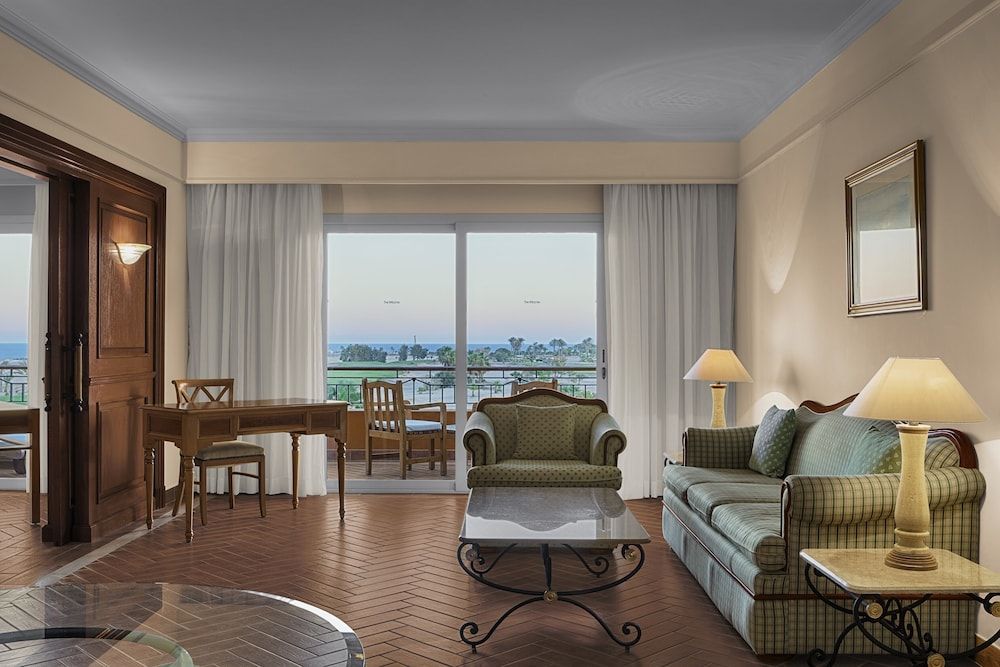 The Cascades Golf Resort Spa and Thalasso Gary Player Suite Golf, Pool and Sea View 6