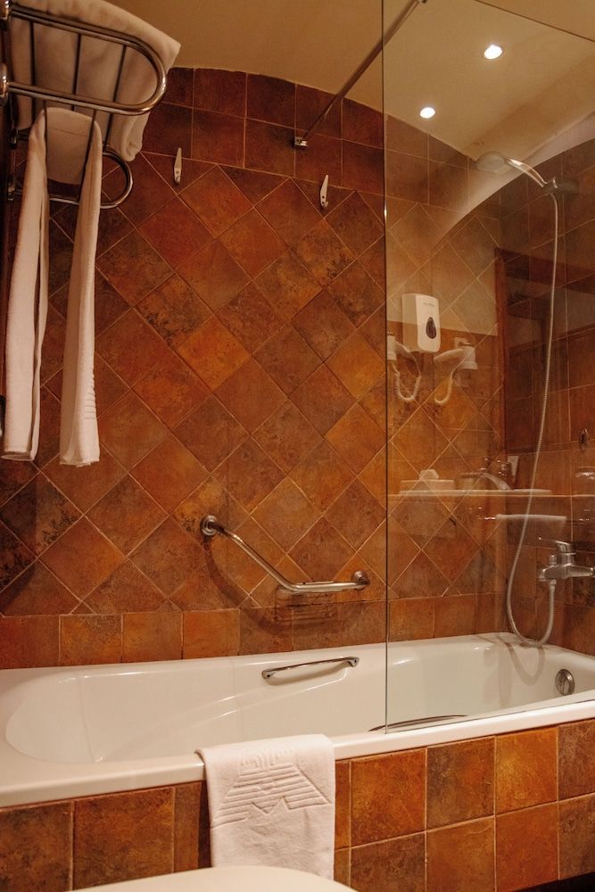 Hotel Termes Montbrio Superior Double or Twin Room 3