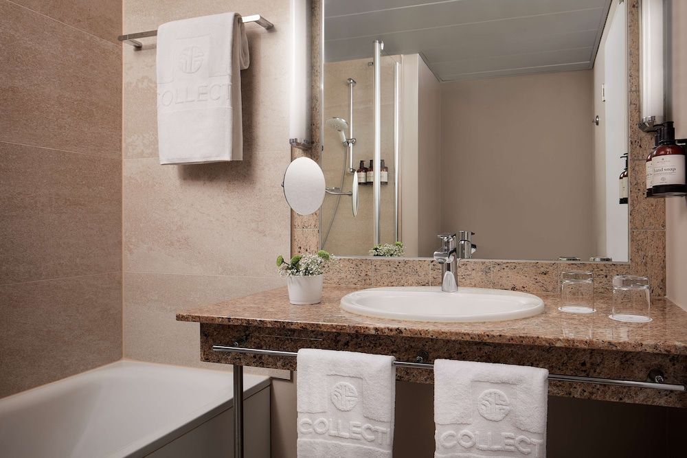 NH Collection Heidelberg Premium Room (Extra Bed 3 Adults) 5