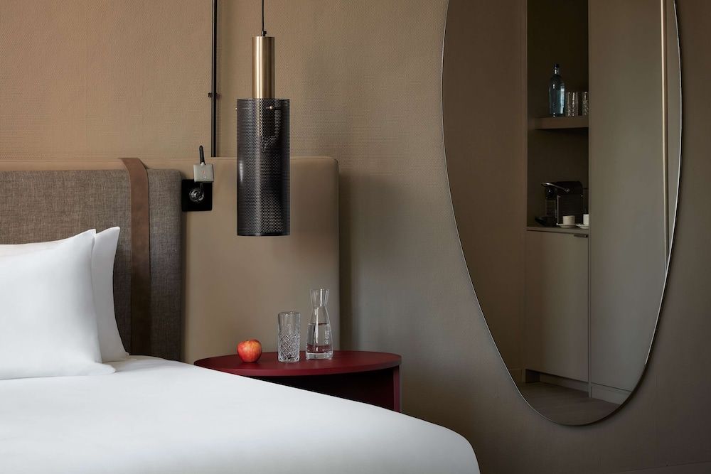 NH Collection Heidelberg Junior Suite (Extra Bed 3 Adults) 7