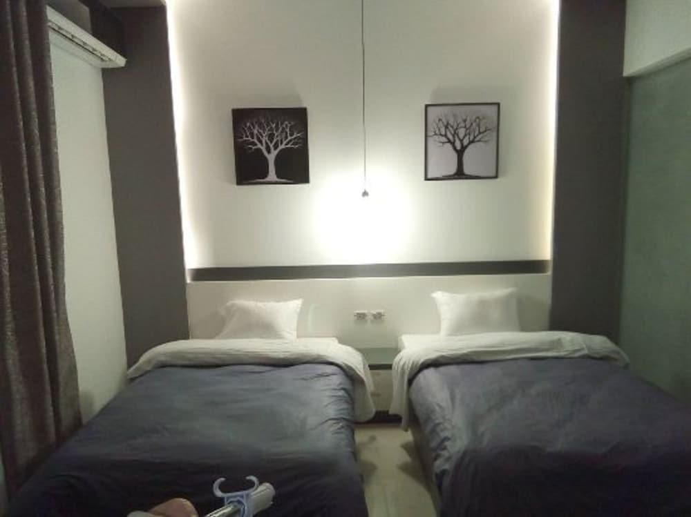 undefined Azar Boutique Hotel 4