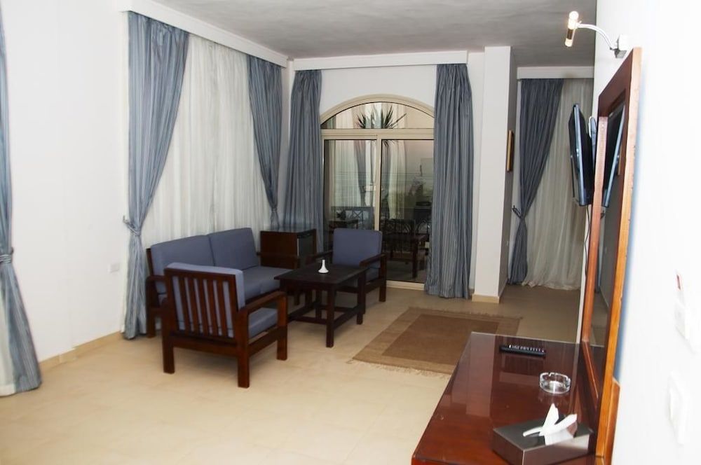 Elaria Junior Suite 5