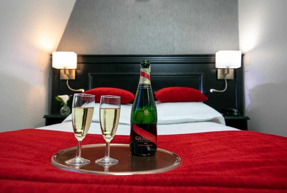 Eiffel Rive Gauche Double Room (View of the Eiffel Tower) 2