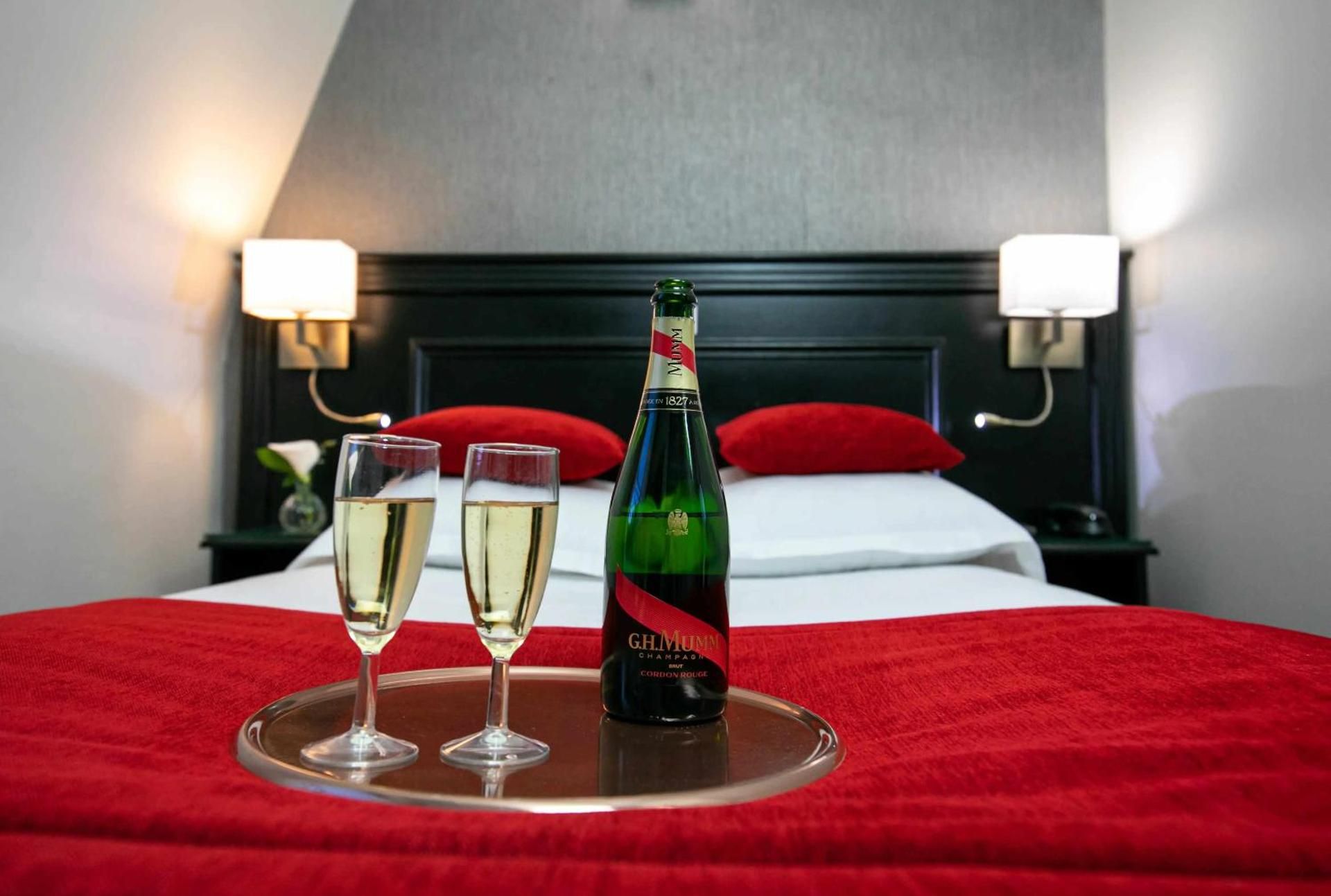 undefined Eiffel Rive Gauche 10