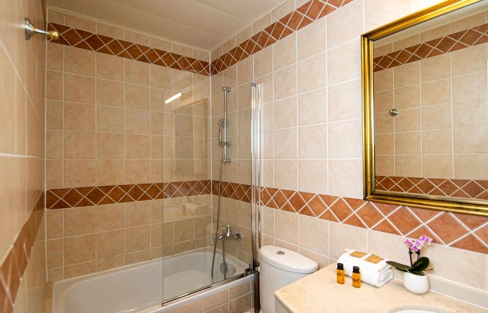 Eiffel Rive Gauche Double Room (View of the Eiffel Tower) 3