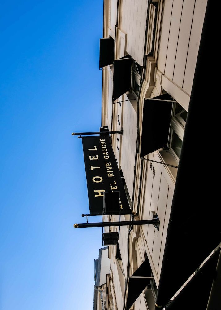 undefined Eiffel Rive Gauche 3