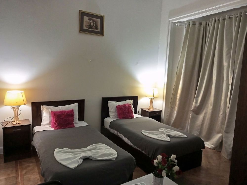 undefined Downtown Inn 3