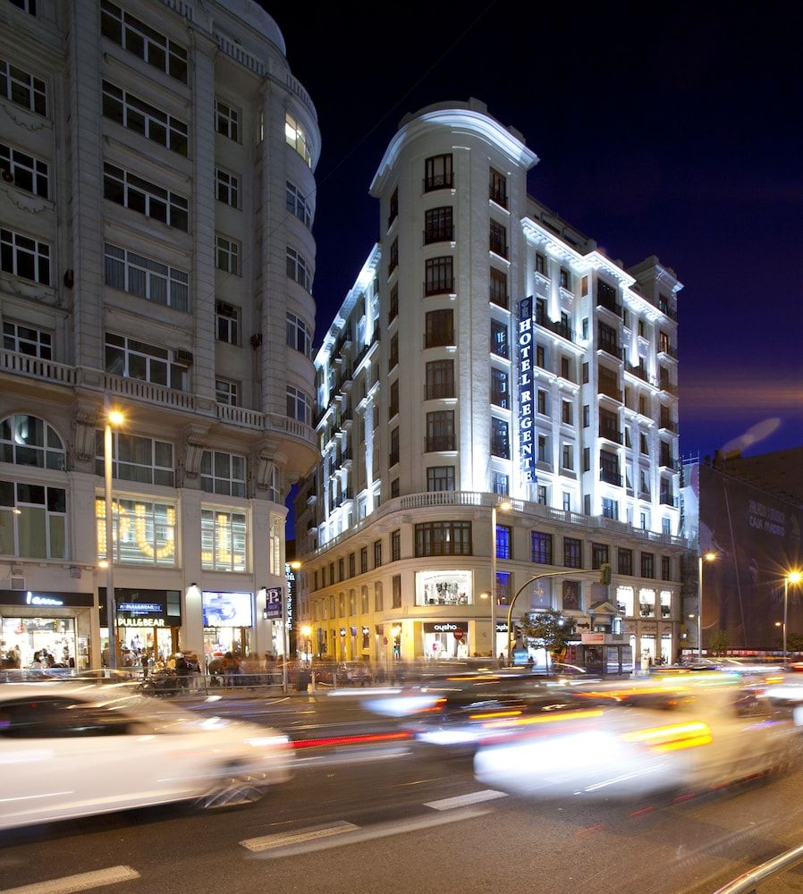 undefined Hotel Regente 5