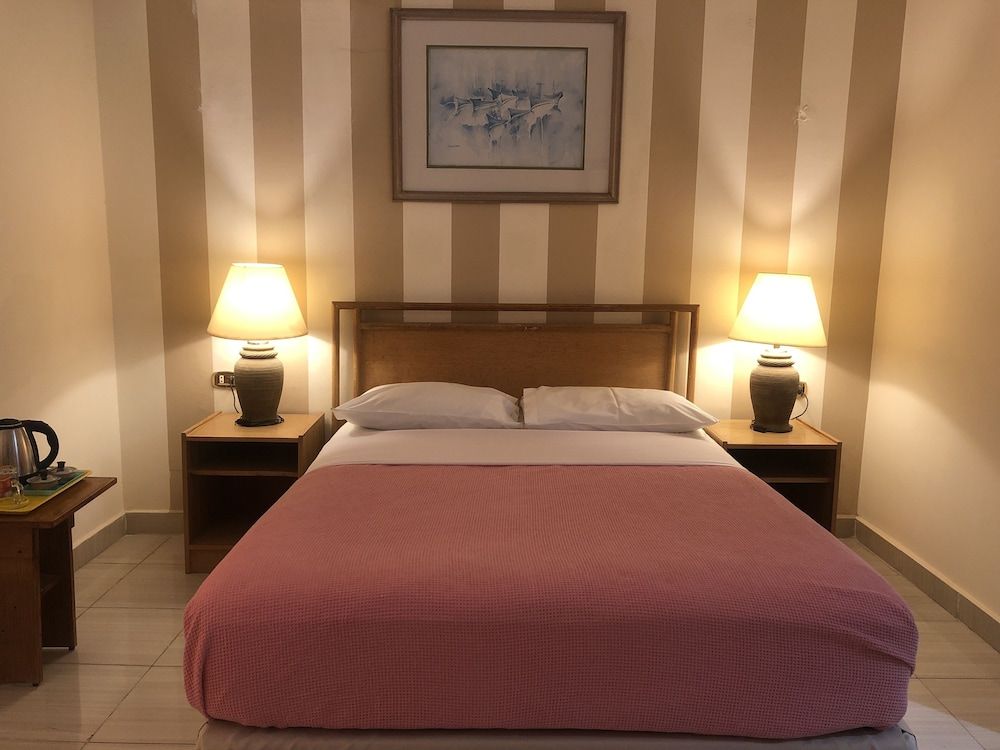 Masaya Suites Deluxe Double Room 7
