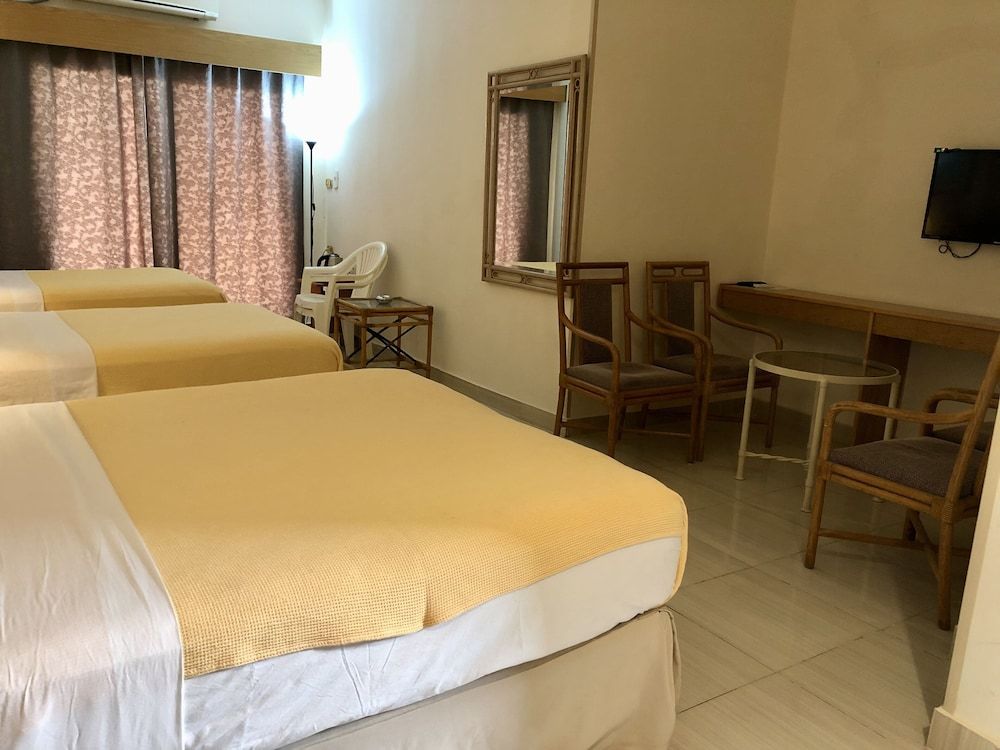 Masaya Suites Deluxe Quadruple Room 11