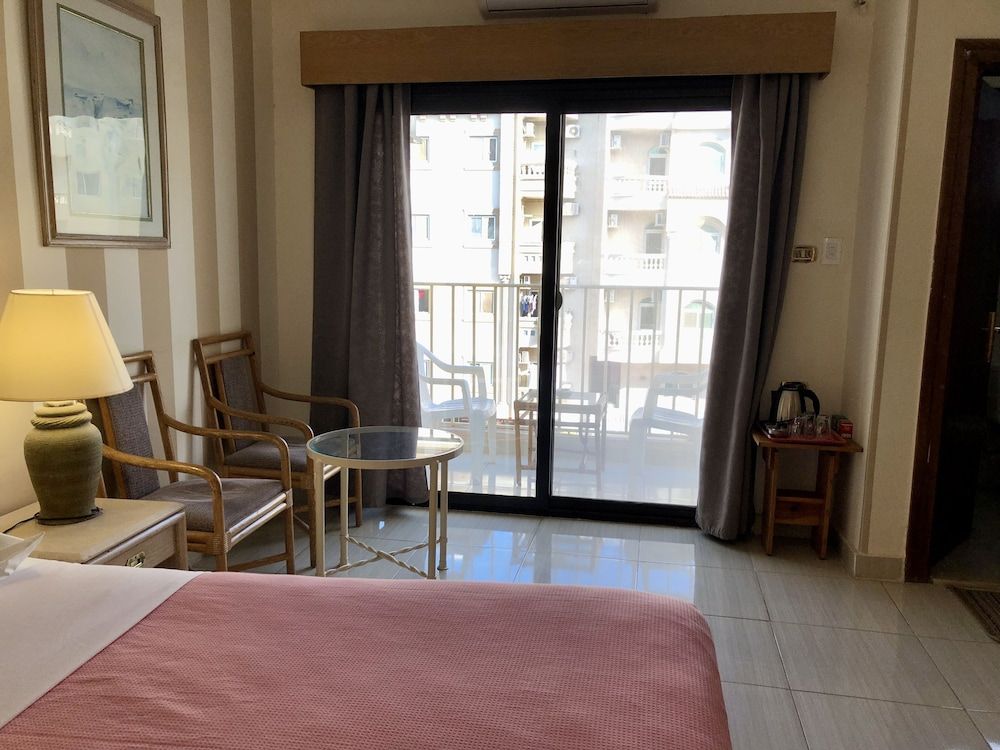 Masaya Suites Superior Double or Twin Room 7