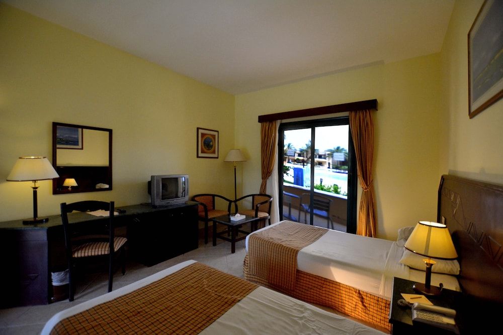 Island View Resort Standard Double or Twin Room 5