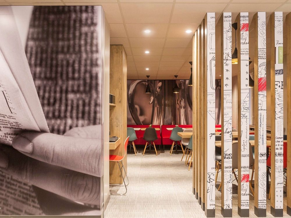 undefined ibis Paris Vaugirard Porte de Versailles 9