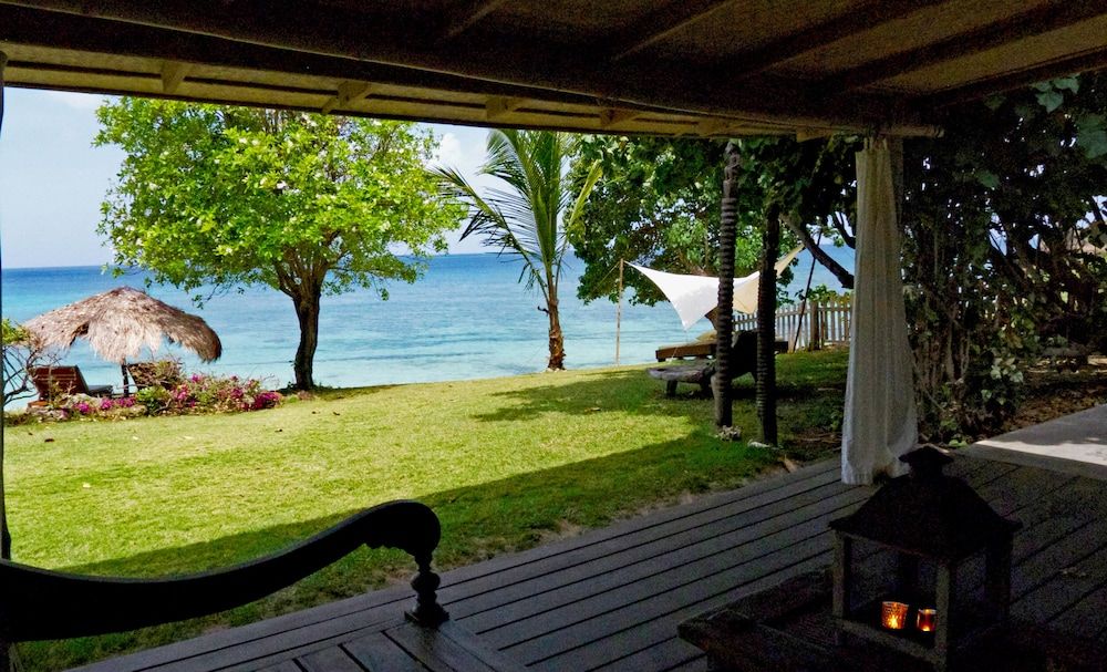 Beach Cottage Deluxe