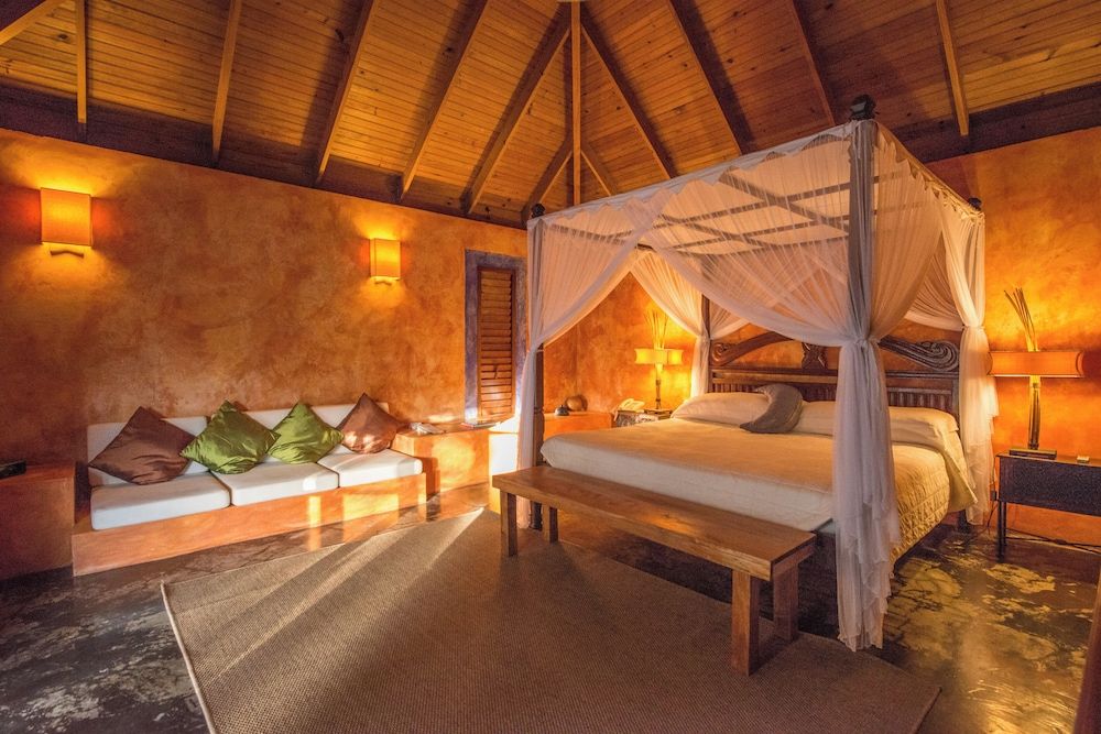 Deluxe Room, Multiple Beds, Beach View