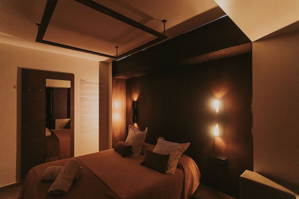 La Trobada Hotel Boutique Junior Suite (Piedra/Madera/Hierro) 5