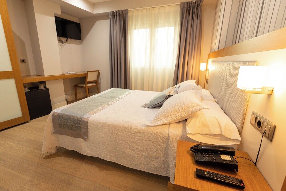 Hotel Montedobra Double Room 3