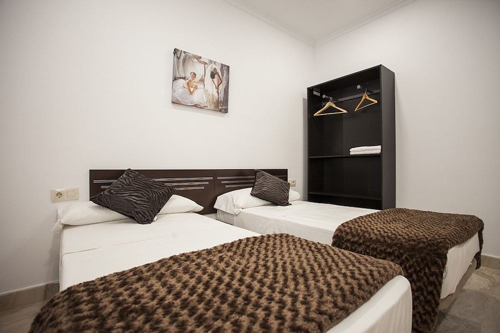 Hostal Rincón de Sol - Centro Madrid - Self Checkin Twin Room, Private Bathroom 6