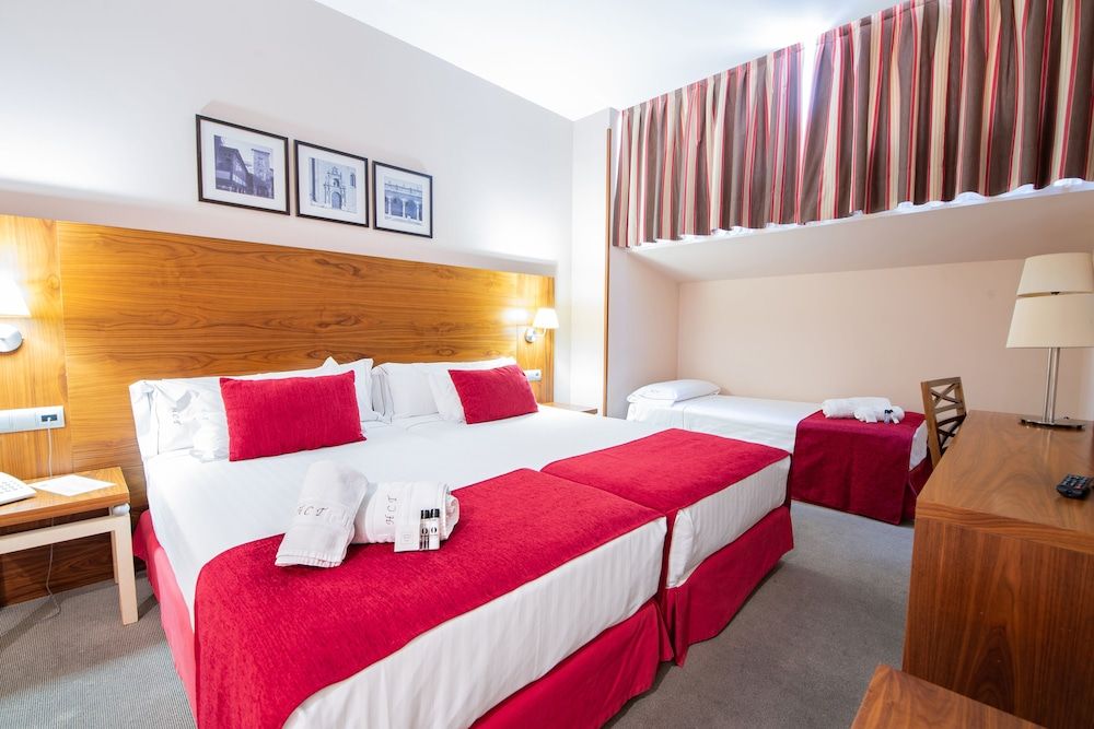 Hospedium Hotel Casino del Tormes Standard Triple Room 4