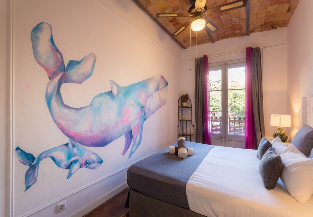 Primavera Hostel Double Room, Shared Bathroom 9