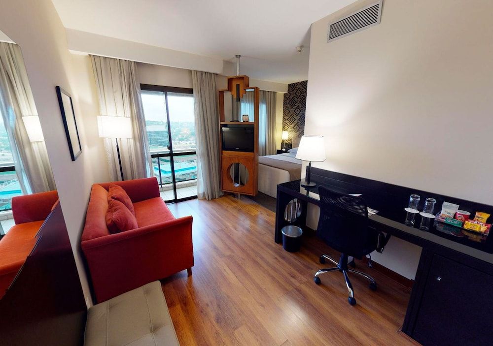 undefined Estanplaza Funchal - Faria Lima 3