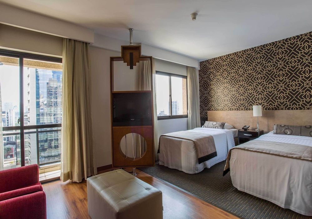 undefined Estanplaza Funchal - Faria Lima 10