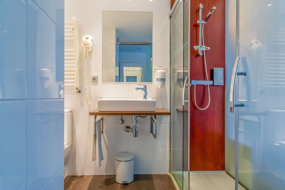 Hotel Apolonia Triple Room 4