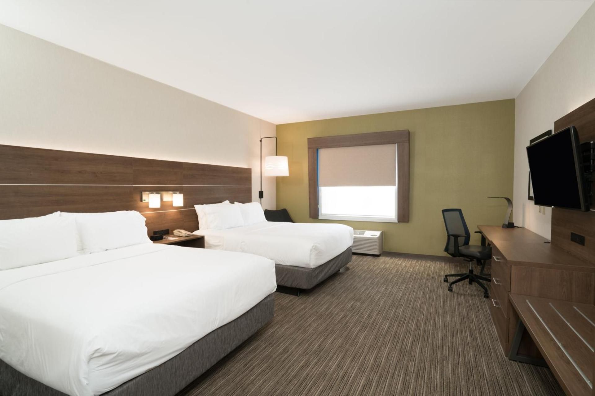 2 Queen Beds Non-Smoking