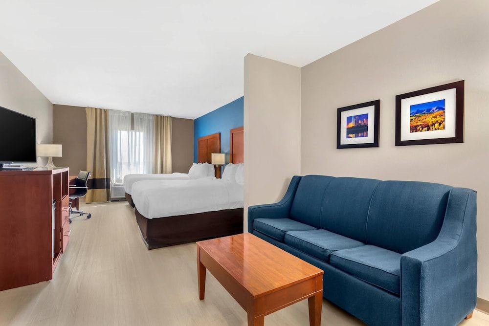 Suite, 1 Queen Bed