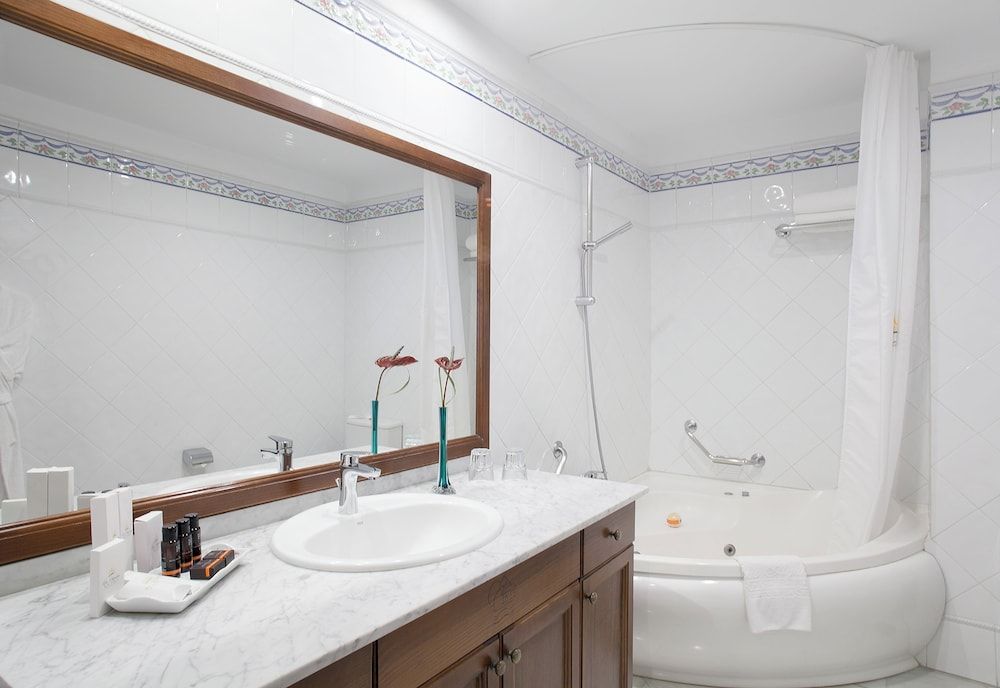 Hotel Las Aguilas Tenerife, Affiliated by Melia Premium Suite, Mountain View 2