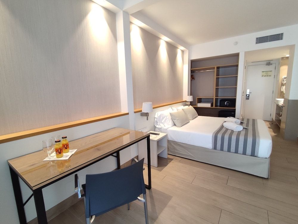 Standard Double Room, 1 Queen Bed, Balcony