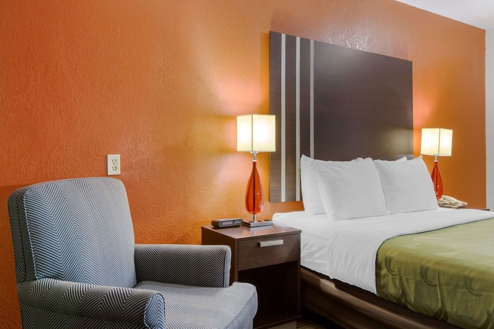 Standard Room, 1 Queen Bed, Non Smoking