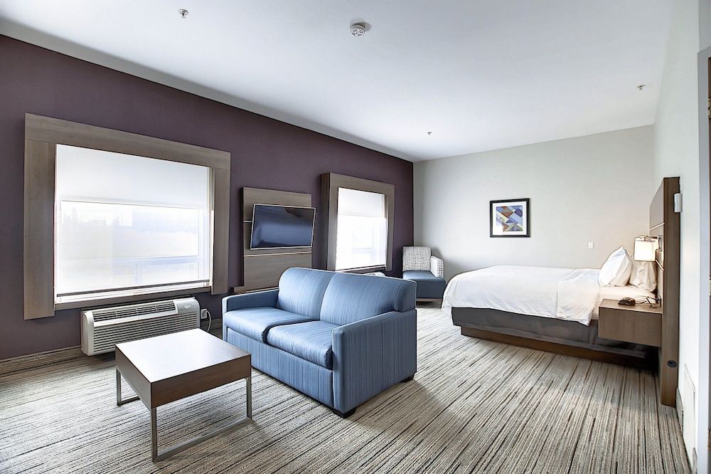 Suite, 1 King Bed, Jetted Tub