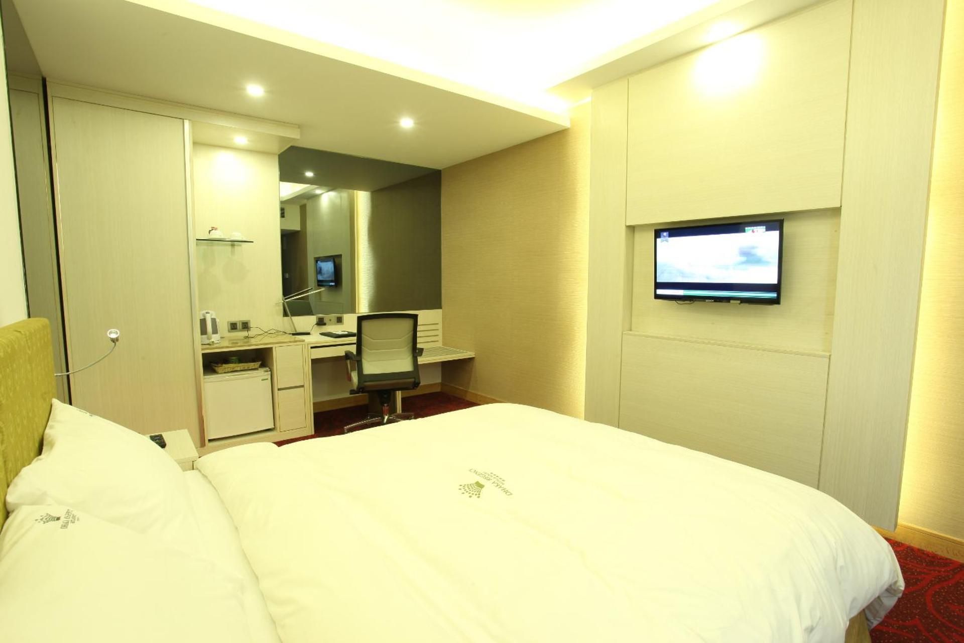 undefined Dhaka Regency Hotel & Resort 9
