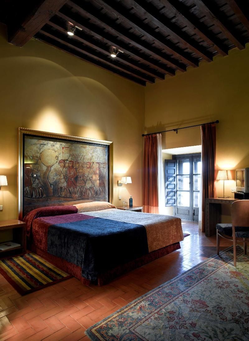 Parador de Trujillo Superior Double Room 3