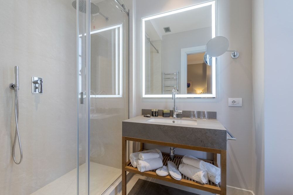 Villa Neroli Classic Double Room 4