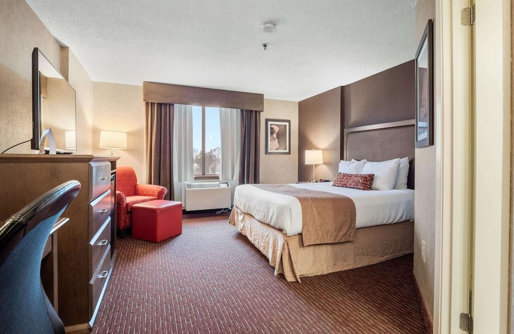 Standard Room, 1 Queen Bed, Non Smoking, Tower