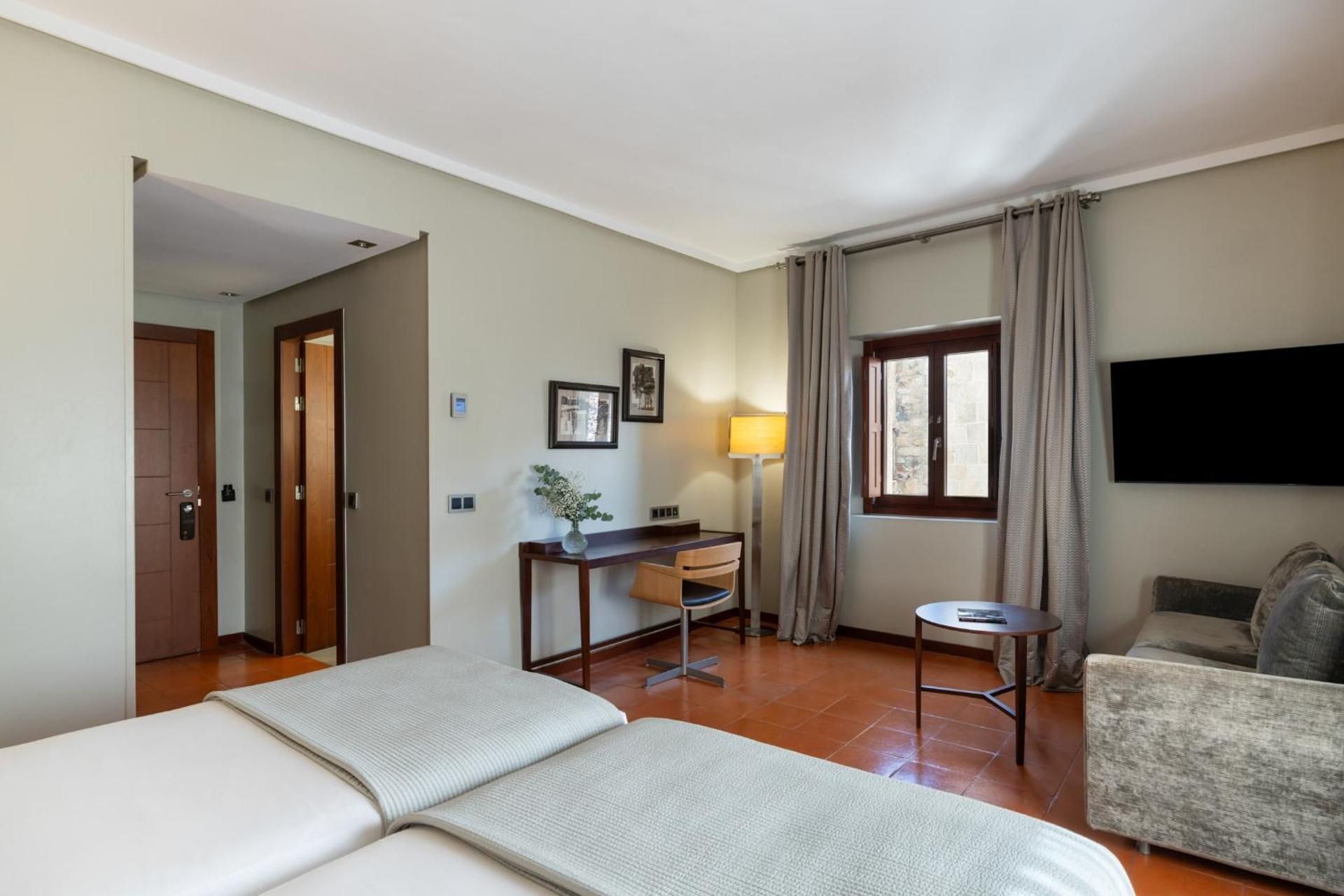 Parador Caceres Double or Twin Room with Extra Bed (2 Adults + 1 Child) 3