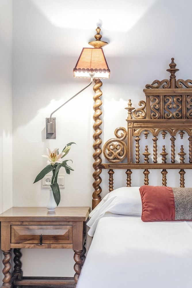 Parador de Zafra Standard Twin Room 2