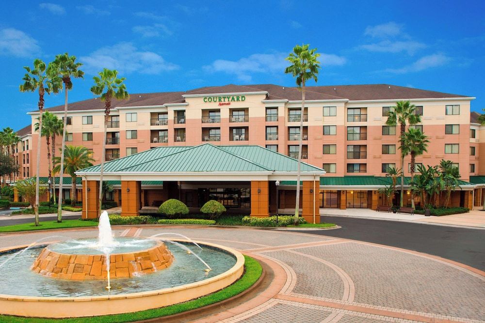 undefined Courtyard Orlando Lake Buena Vista in the Marriott Village 9