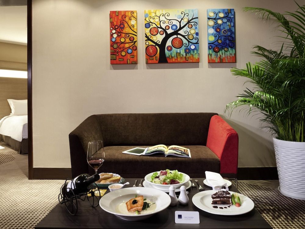 undefined Novotel Shenzhen Watergate 8