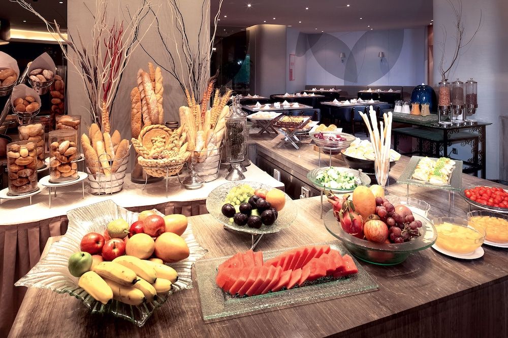 undefined Novotel Shenzhen Watergate 9